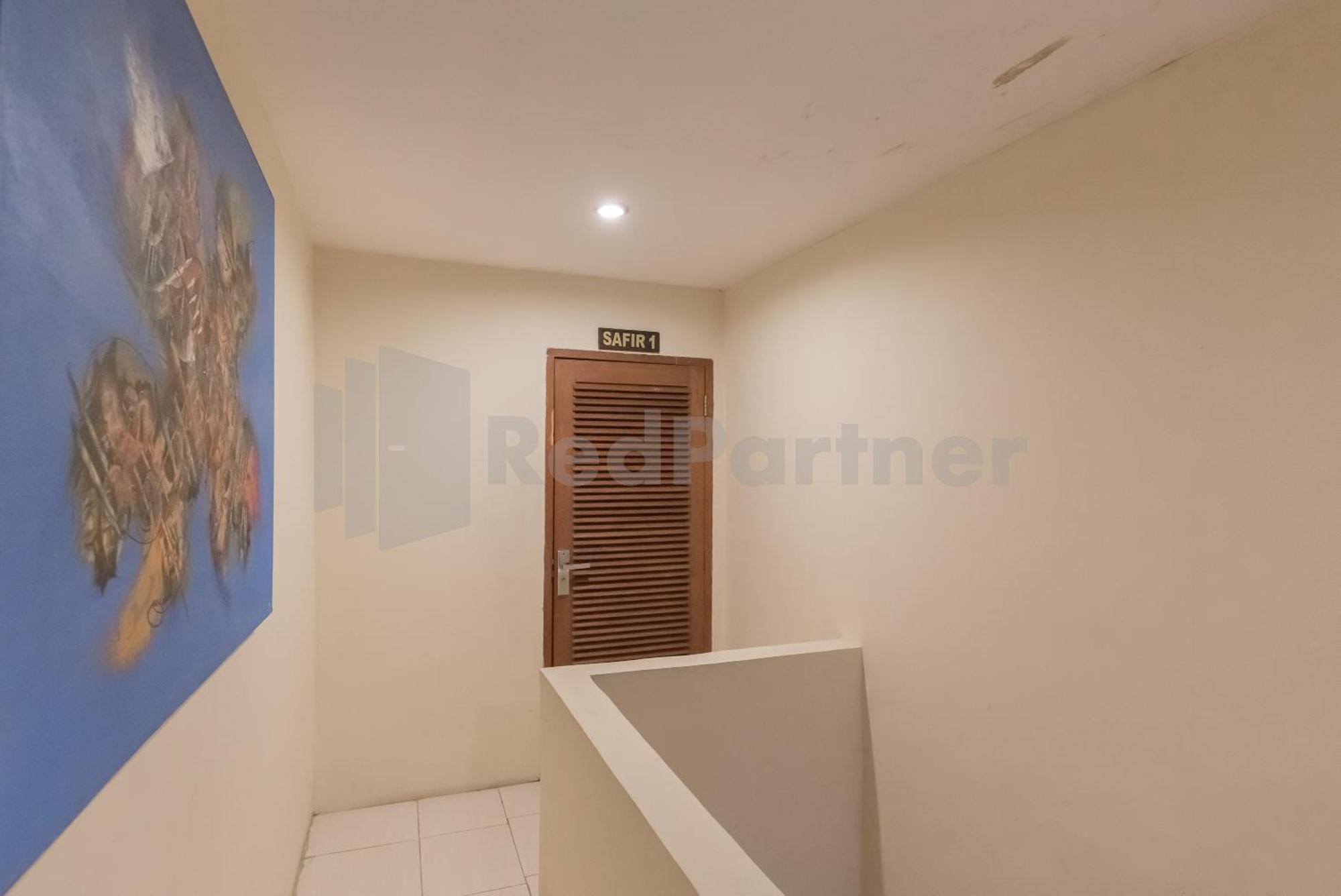 Bens Homestay Mitra Reddoorz Богор Екстериор снимка
