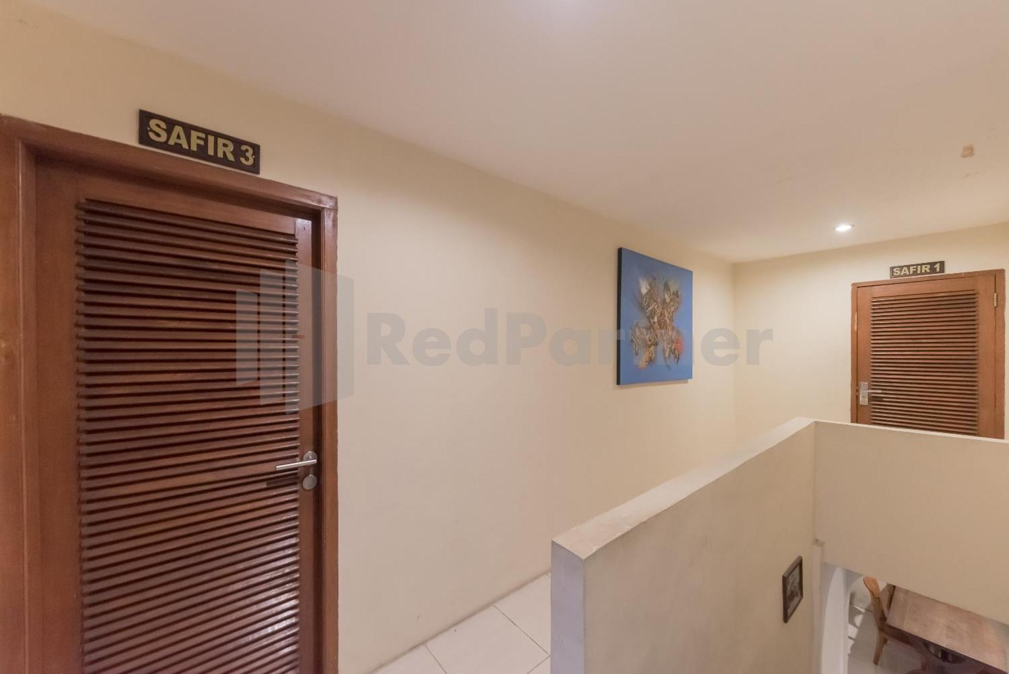 Bens Homestay Mitra Reddoorz Богор Екстериор снимка